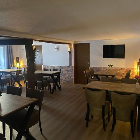 Hotel Unter Den Linden Kierspe エクステリア 写真