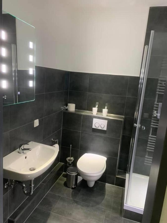 Hotel Unter Den Linden Kierspe エクステリア 写真