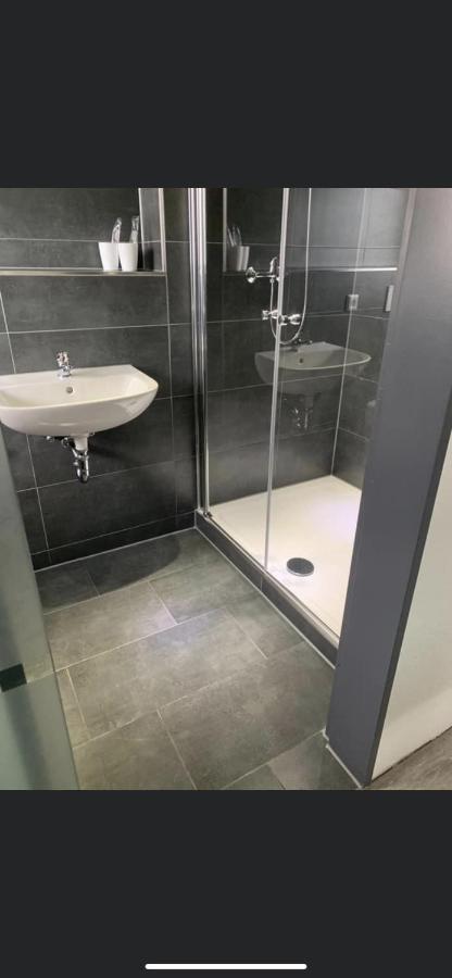 Hotel Unter Den Linden Kierspe エクステリア 写真
