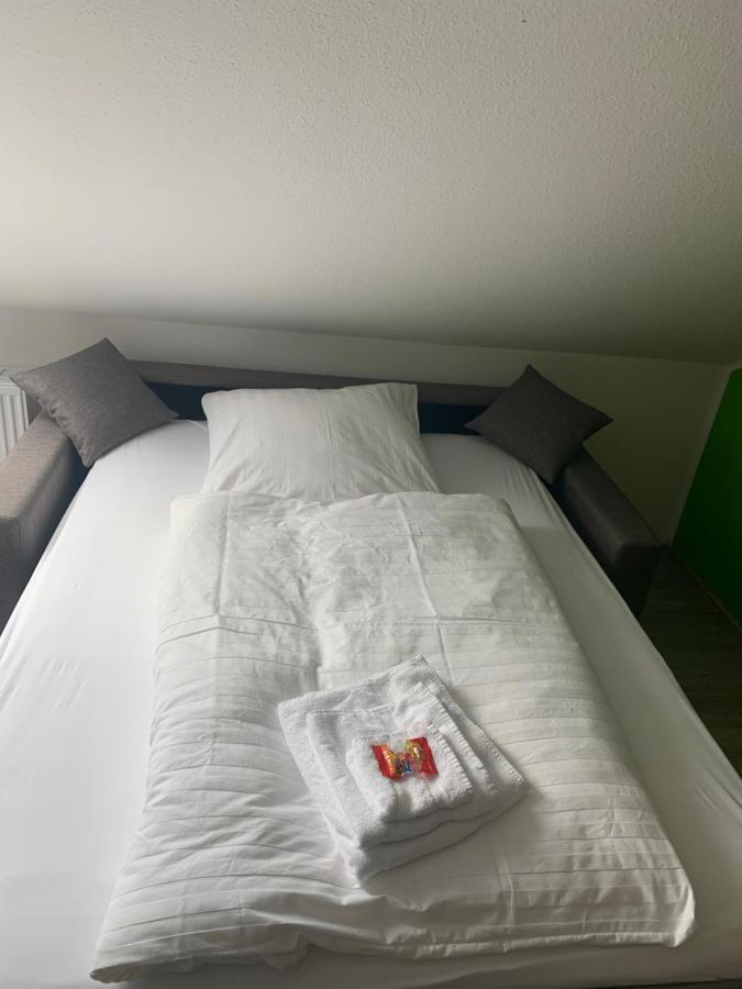 Hotel Unter Den Linden Kierspe エクステリア 写真